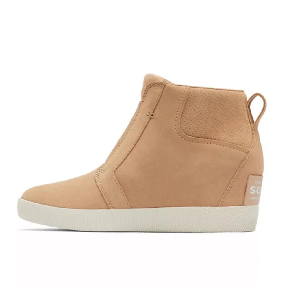 Sorel Out N About Pull On Wedge in Tan